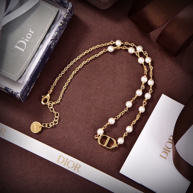 chr1st1an D10r necklaces